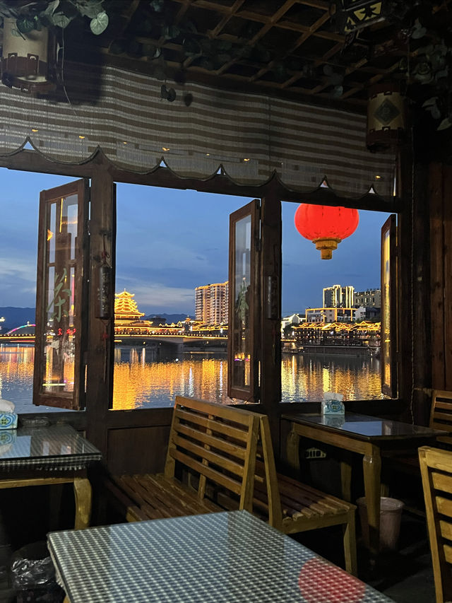 懷化：三天兩夜人均705元。