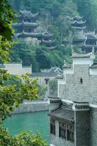 鎮遠|遠觀青龍洞古建築群。