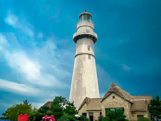 Head east from Weihai and you'll find a vast ocean and endless sky. 
