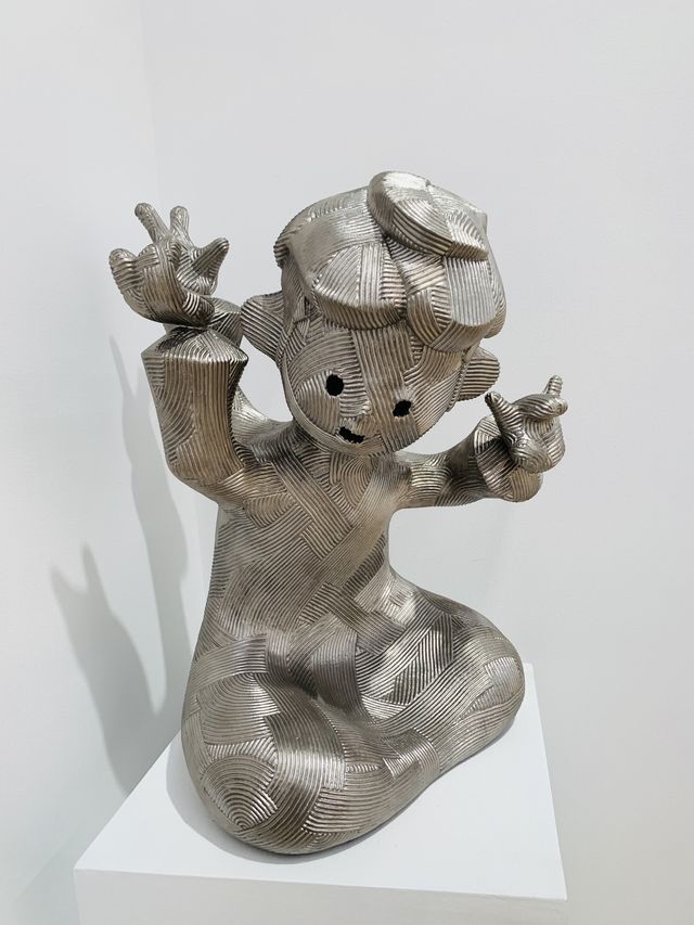 外灘免費看展，岩村遠回眸餘音。