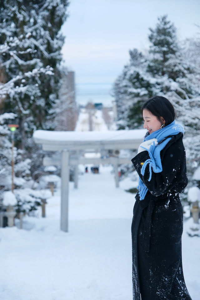 北海道小眾神社，小樽暴雪裡的紅色鳥居