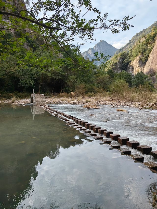 楠溪江石桅岩風景區