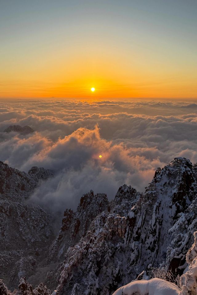 遠赴人間驚鴻宴,黃山雲海日出 遠赴人間驚鴻宴,黃山雲海日出