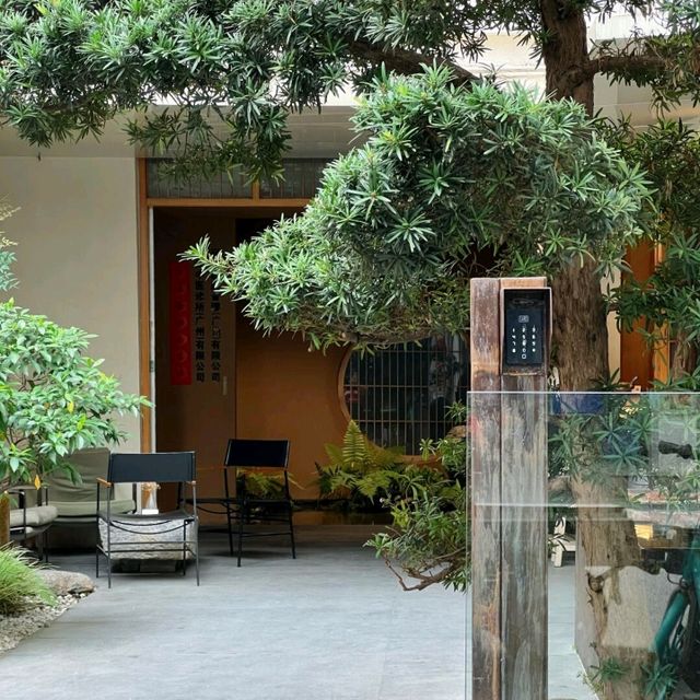 番禺市橋驚喜發現！藏身菜市場的中式小白樓咖啡館☕