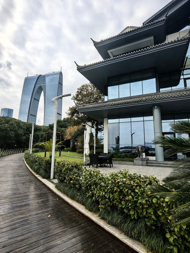 蘇州酒店中的蘭博基尼五一度假必住