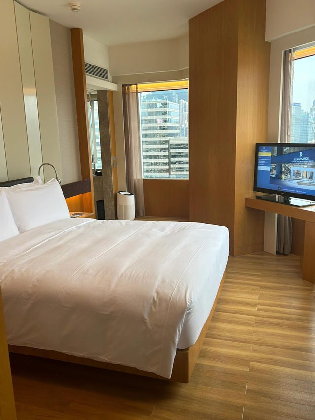 ✨【香港萬麗海景酒店｜「維港全景套房」