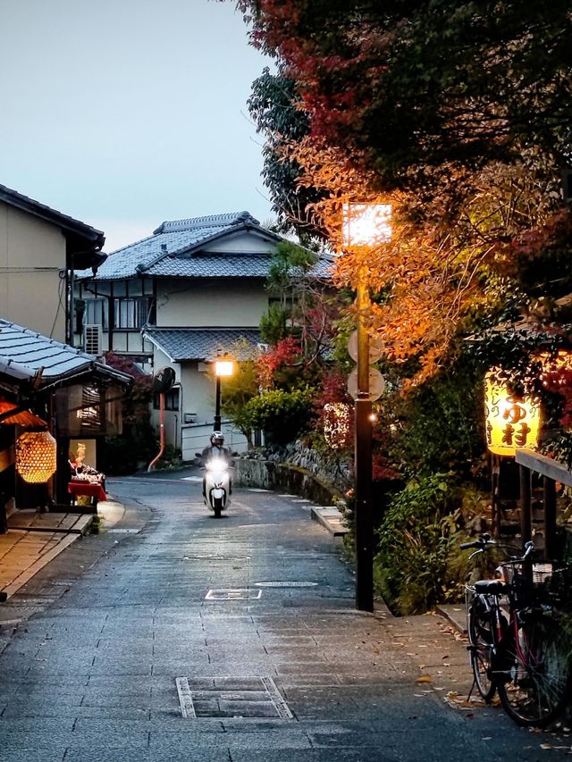 京都嵐月：住進十年前的嵐山雨夜  
早早離開大阪，昨日落雨，於是取消咗奈良之行，同第一次嚟京都一樣，
