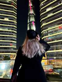 Shanghai never sleeps 