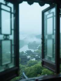 穿越河街夜逛古巷，煙火氣裏做場民國夢。