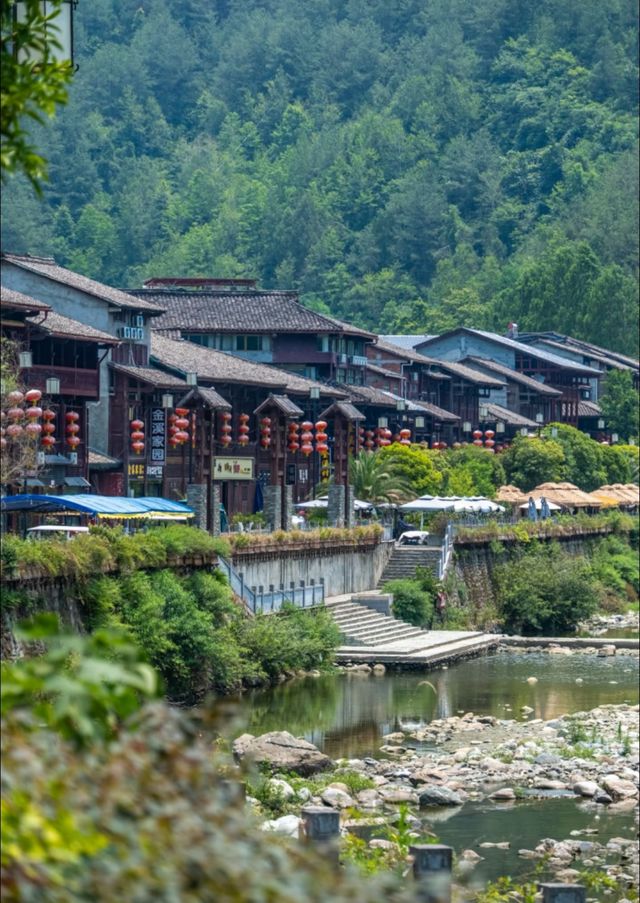 青木川古鎮霧中漫步全攻略 | 一腳踏三省，夢回明清時