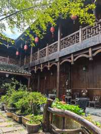 在芙蓉鎮的懸園民宿，感受湘西的詩意