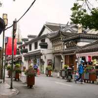Cozy Alleys in Qibao Ancient Town 🏮🌧️