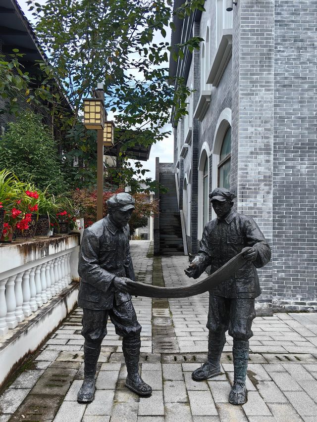 磨西古鎮真心測評:不吹不黑,這地方值不值得來? 磨西古鎮真心測評:不吹不黑,這地方值不值得來?