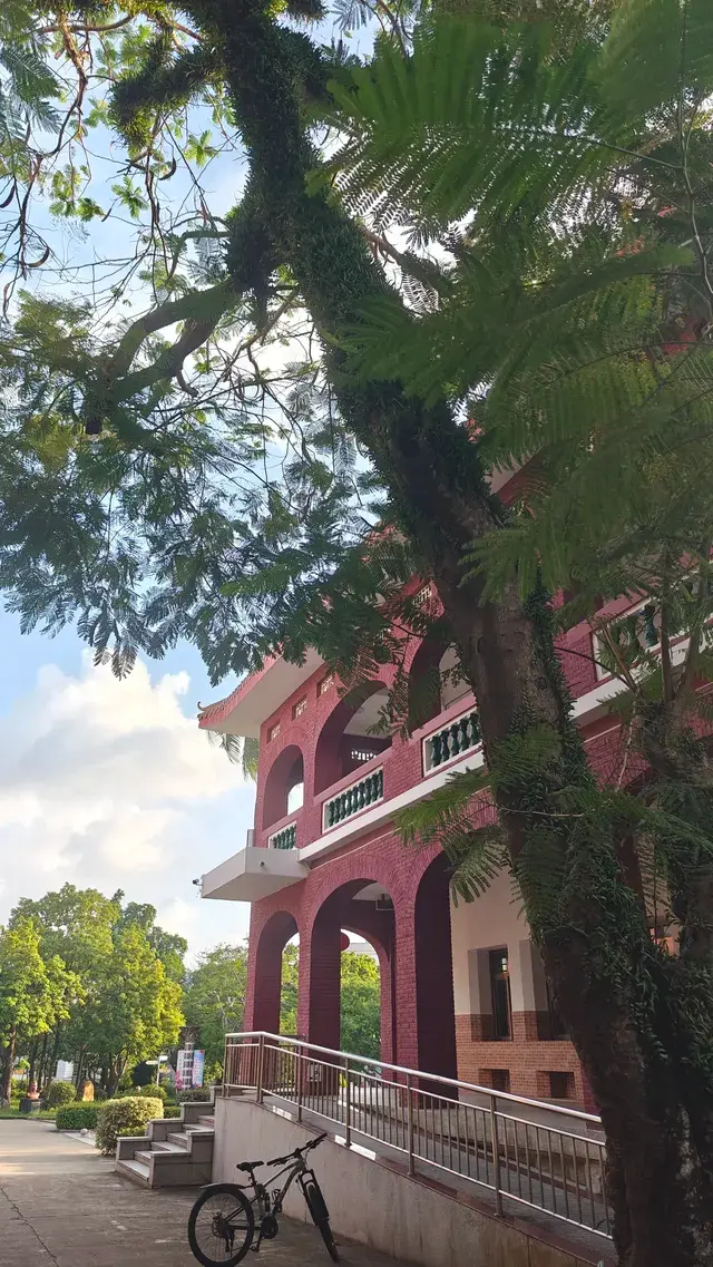 海南瓊海（嘉積中學）校園青春無修圖