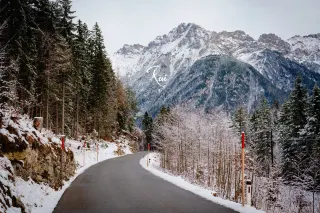 "Hiking Diary" The Most Beautiful Snow Scenery on the Germany-Austria Border @Mittenwald