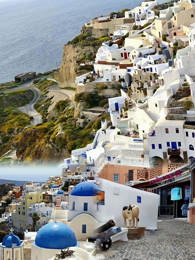 走在伊亞街道，連影子都染上了愛琴海的溫柔