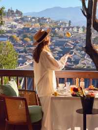 把風景裝進房間麗江獅子山畔中式酒店,彷彿在家的度假時光