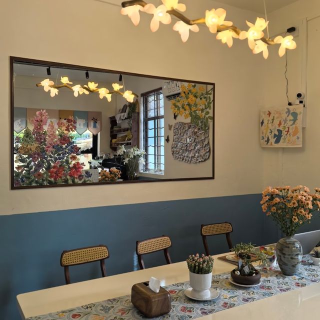 藏在城市裡的治癒咖啡館,待一下午都不想走 藏在城市裡的治癒咖啡館,待一下午都不想走