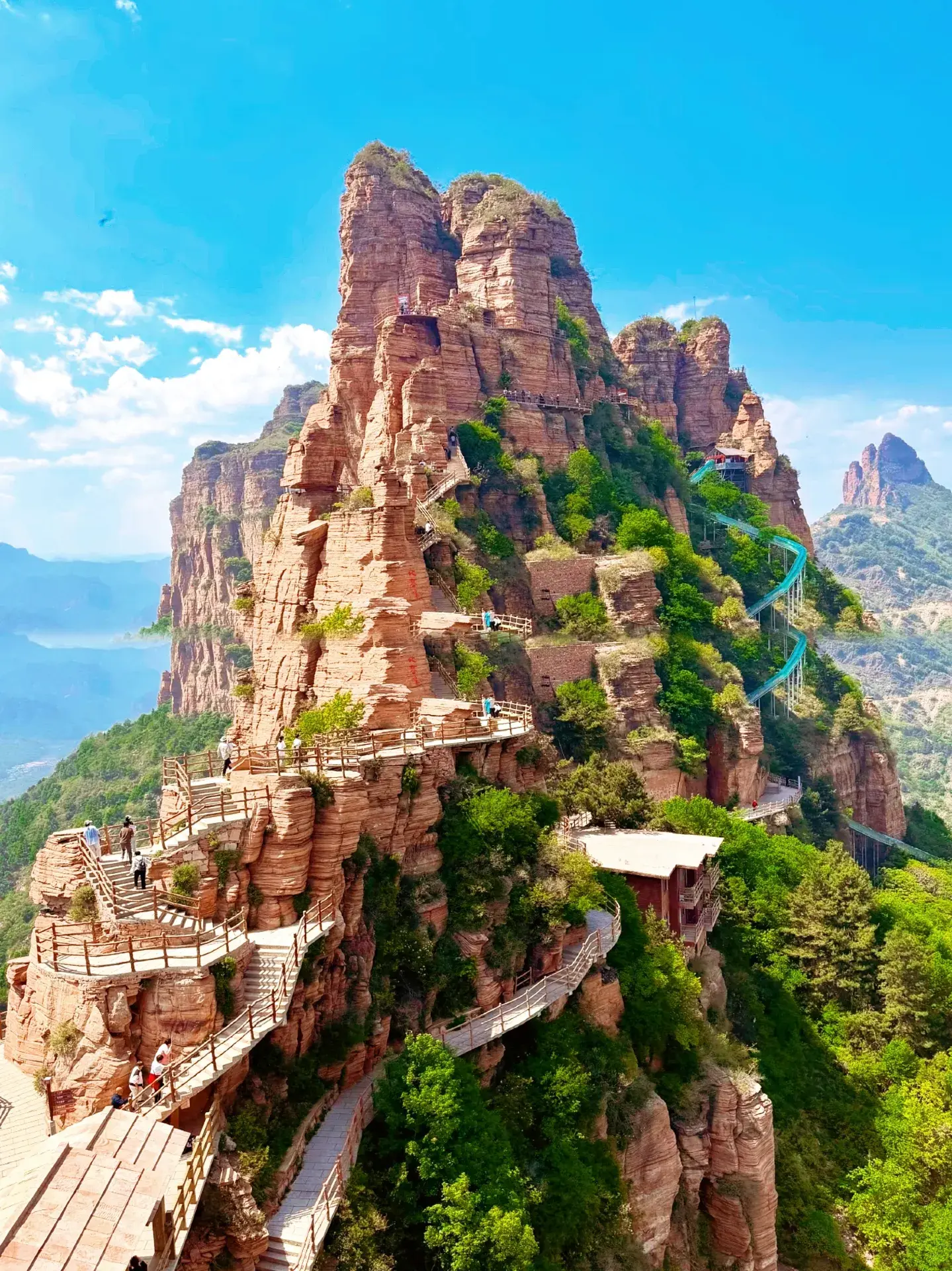 Certified by National Geographic as Hebei's "Painless Mountain Climbing" top-level experience