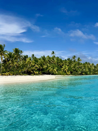 Paradise Unlocked: Maldives Magic Awaits 🌴🌊