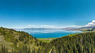 This is definitely not Xinjiang, but a budget-friendly alternative to "Sayram Lake" near Chengdu