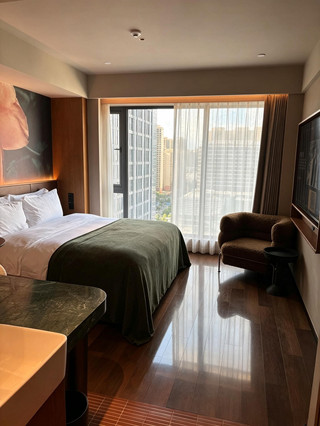 Hotel Songxia | Kamar King dengan Jendela dari Lantai ke Langit-langit yang Luas | Tempat Peristirahatan Perkotaan untuk Penyembuhan Maksimal