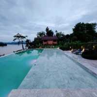 โรงแรมสระว่ายน้ำสวยที่สุดในเชียงของ