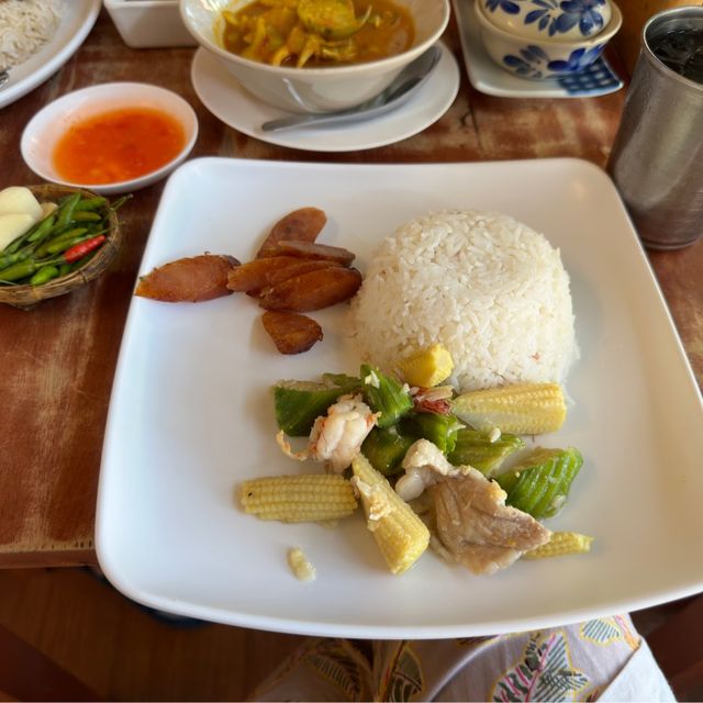 ร้านอาหารราคาประหยัด หาดอ่าวนาง