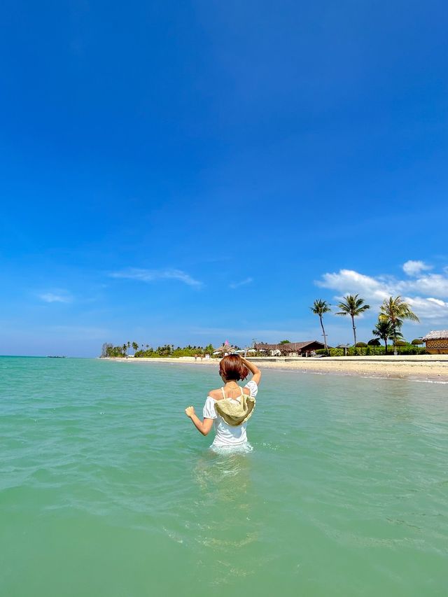 꿈꾸던 바다 풍경, 카오락의 방삭 비치⛱️