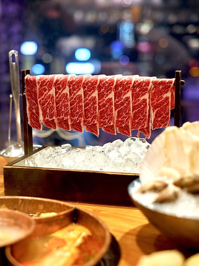  銅鑼灣｜飽覽維港美景高質火鍋店