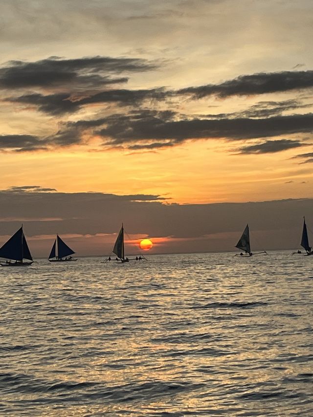 Seeking new adventure in Boracay, Philippines 💕