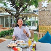 ที่พักติดทะเลชะอำ ร่มรื่น พักสบาย บ้านพันท้าย