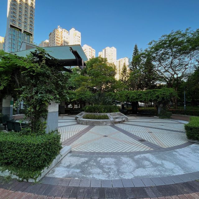 佔地廣闊嘅櫻桃街公園