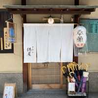 京都祇園「ぎおん徳屋」本わらびもちと本くずもちは絶対食べてほしい！並ぶけど食べてほしい！美味しい！！