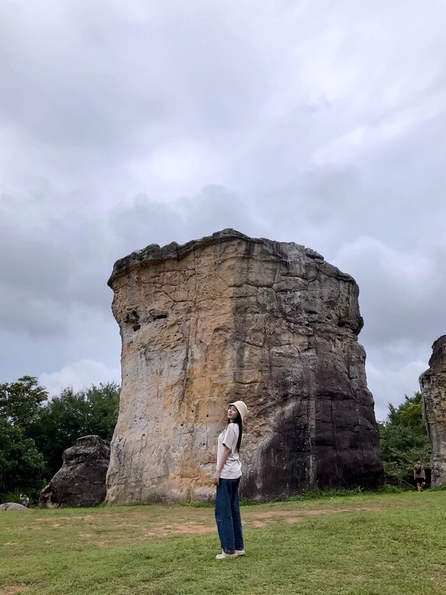 ชมหินขาวยักษ์🏜️
