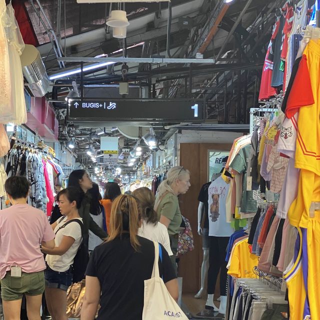 Bugis Street, teenager shopping haven