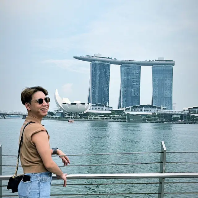 Happy marina bay