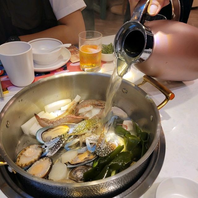以酒為主題的火鍋