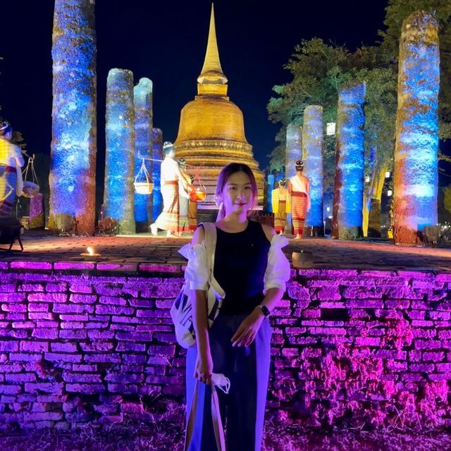 เผาเทียน เล่นไฟสุโขทัยย