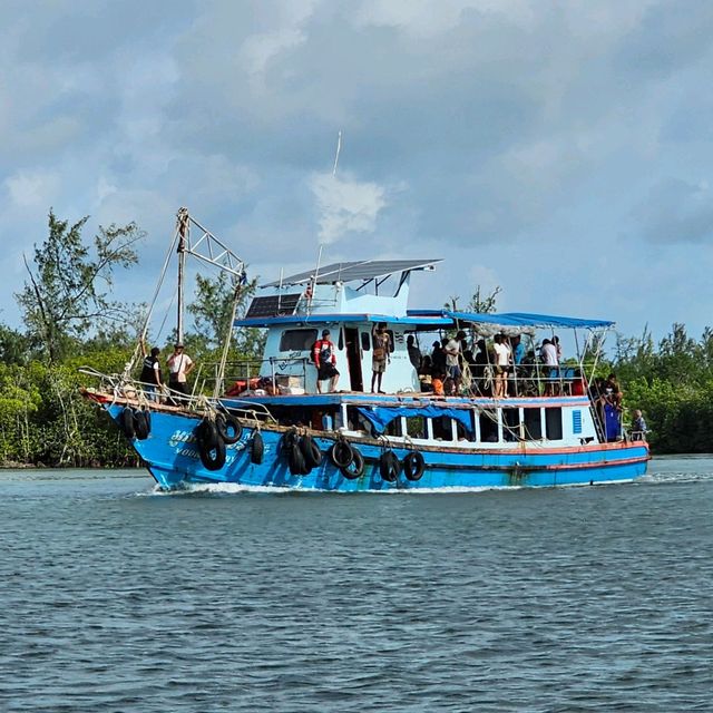 ชีวิตติดเกาะ กับทริปเกาะมุก เกาะกระดาน 