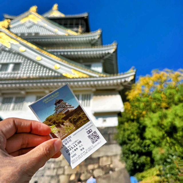 The iconic historical castle in Osaka