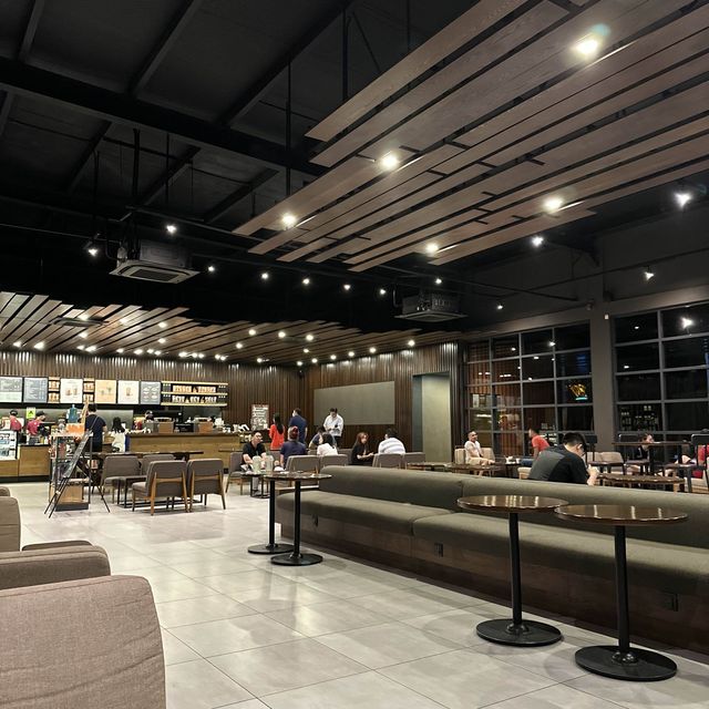 Starbucks Buy One Free One on Thursday Night
