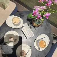 Samiling- Wonderful hotel w hot spring