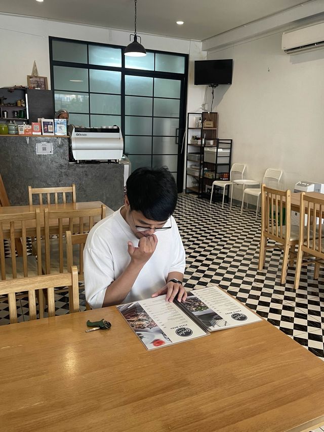 Gindee cuisine  จ.จันทบุรี 🍗🍽️