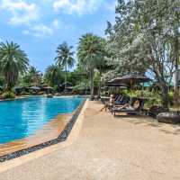Paradox Resort Phuket ที่พักเลิศติดหาดกะรน🏝️