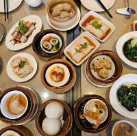 บุฟเฟ่ต์ติ่มซำไม่อั้นในห้องอาหารจีน China Table