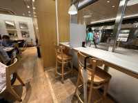 愛知・名古屋。名古屋スイーツ『シャチボン』が気になるカフェ『カフェデンマルク JR名古屋駅店 』