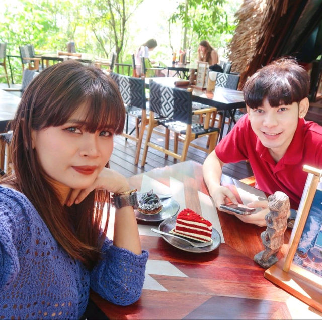 Three Monkeys Restaurant ภูเก็ต 