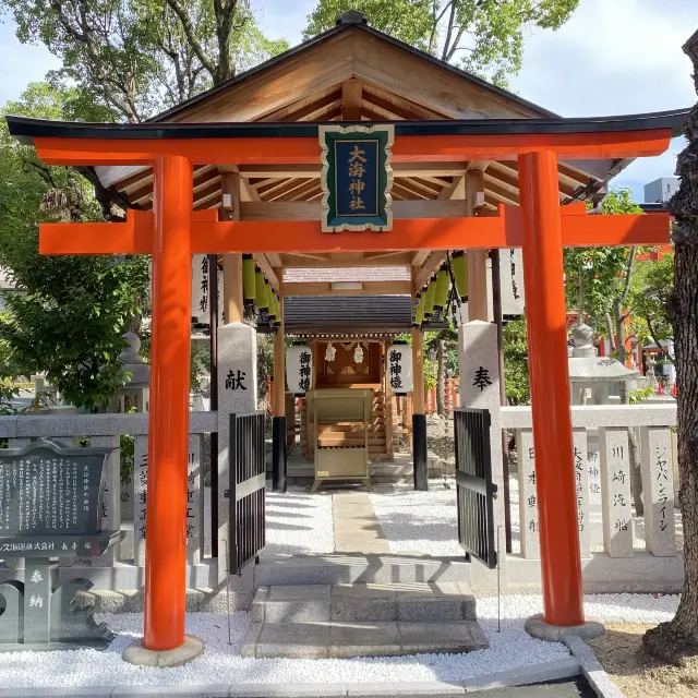 神戸生田神社の末社「大海神社」海運関係の神様に夏の交通安全を祈願