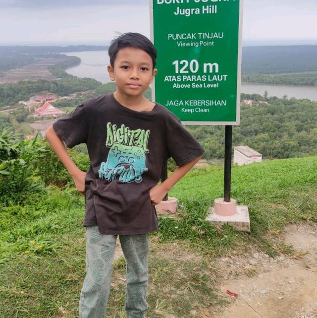 Hiking At Bukit Jugra, Banting
